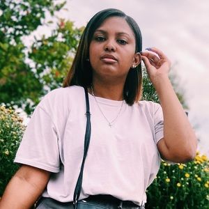 Meet your Posher, D'angela